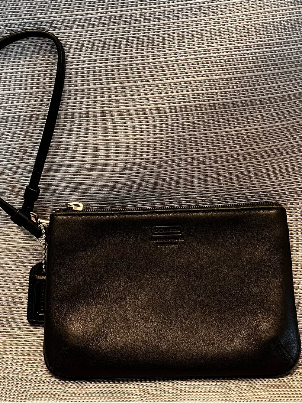 Coach Black Leather Zipper Closure Wristlet Coin  Wallet Vintage NEVER USED